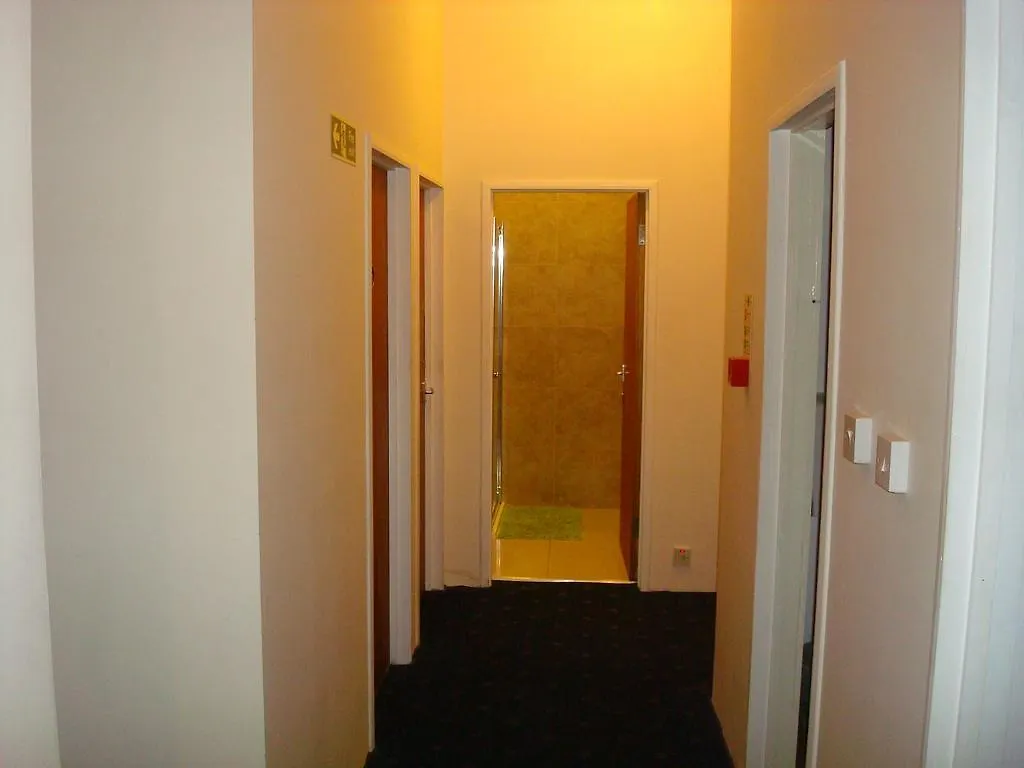 The Central Hotel London